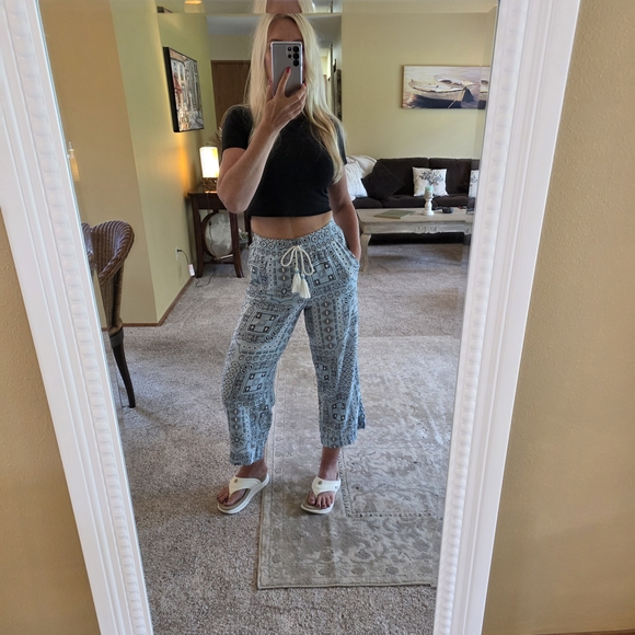 Rachel Zoe Light Blue Patterned Cropped Pants - Picture 1 of 5